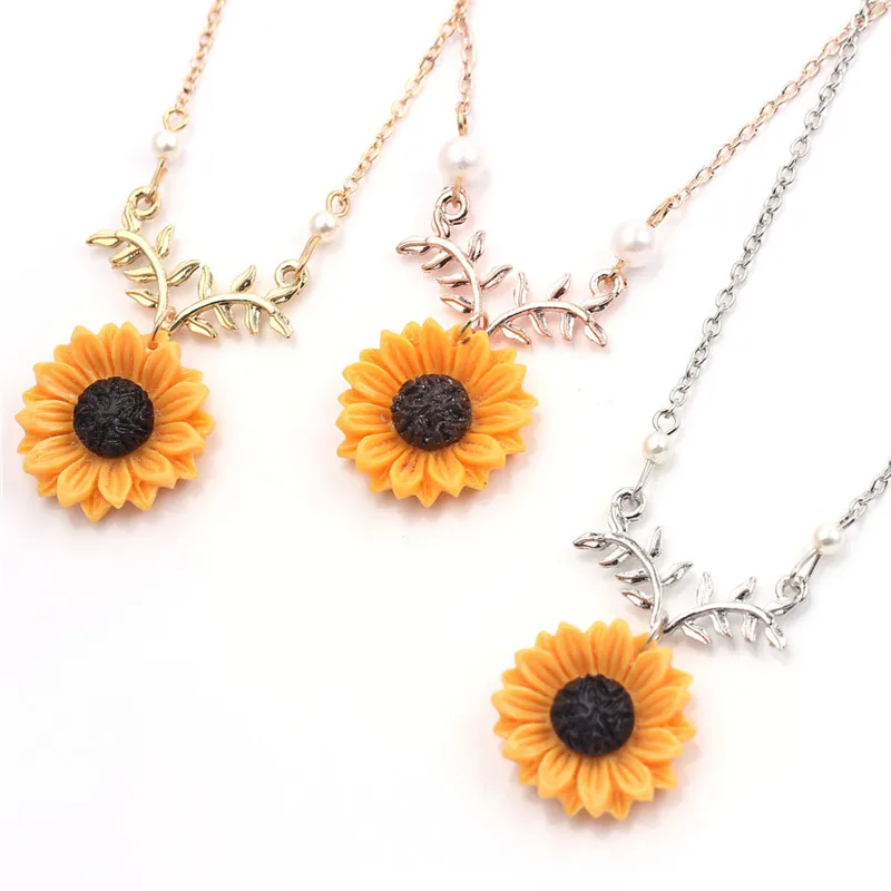 

Fashion Jewelry Personality Gift Chain Sunflower Pendant Necklace Imitation Pearl Beads Necklace For Sweater Jewelry Accessories