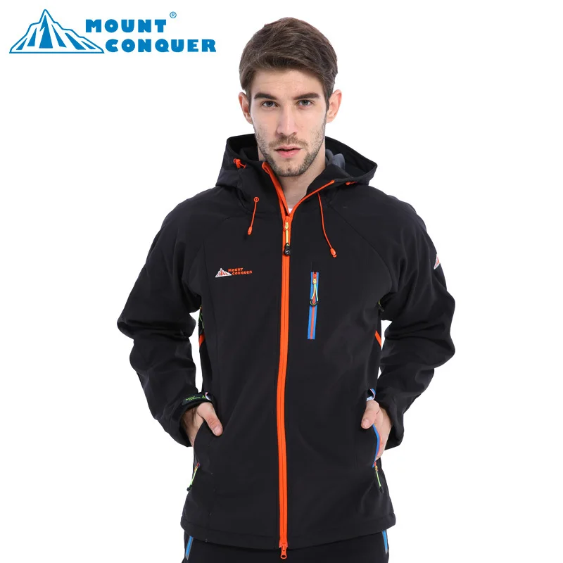 Man Hiking Jacket Softshell Fleece Camping Riding