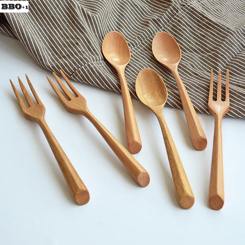Hot 6pcs Creative Natural Wooden Dinnerspoon Fork Tableware Set Serving Fruit Salad Fork ...
