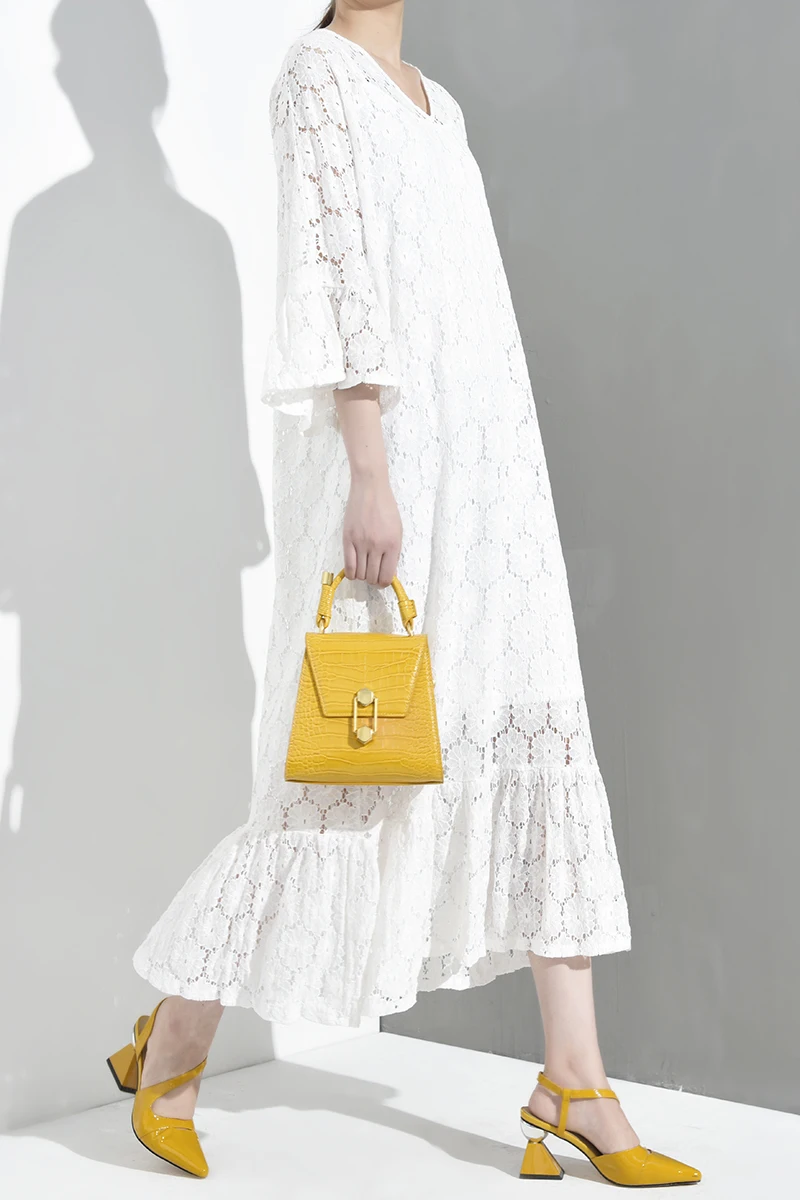 [EAM] New Spring Summer Round Neck Three-quarter Sleeve White Lace Split Joint Loose Big Size Dress Women Fashion JT0670