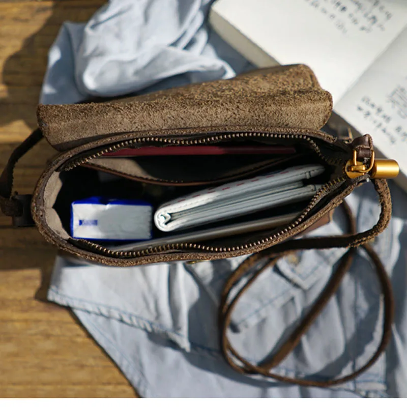 AETOO Mini retro handmade cowhide leather one shoulder oblique back diagonal bag casual small Sen saddle bag ladies and women