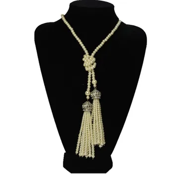 

The great gatsby has a long string of pearl necklaces and bridal jewels.