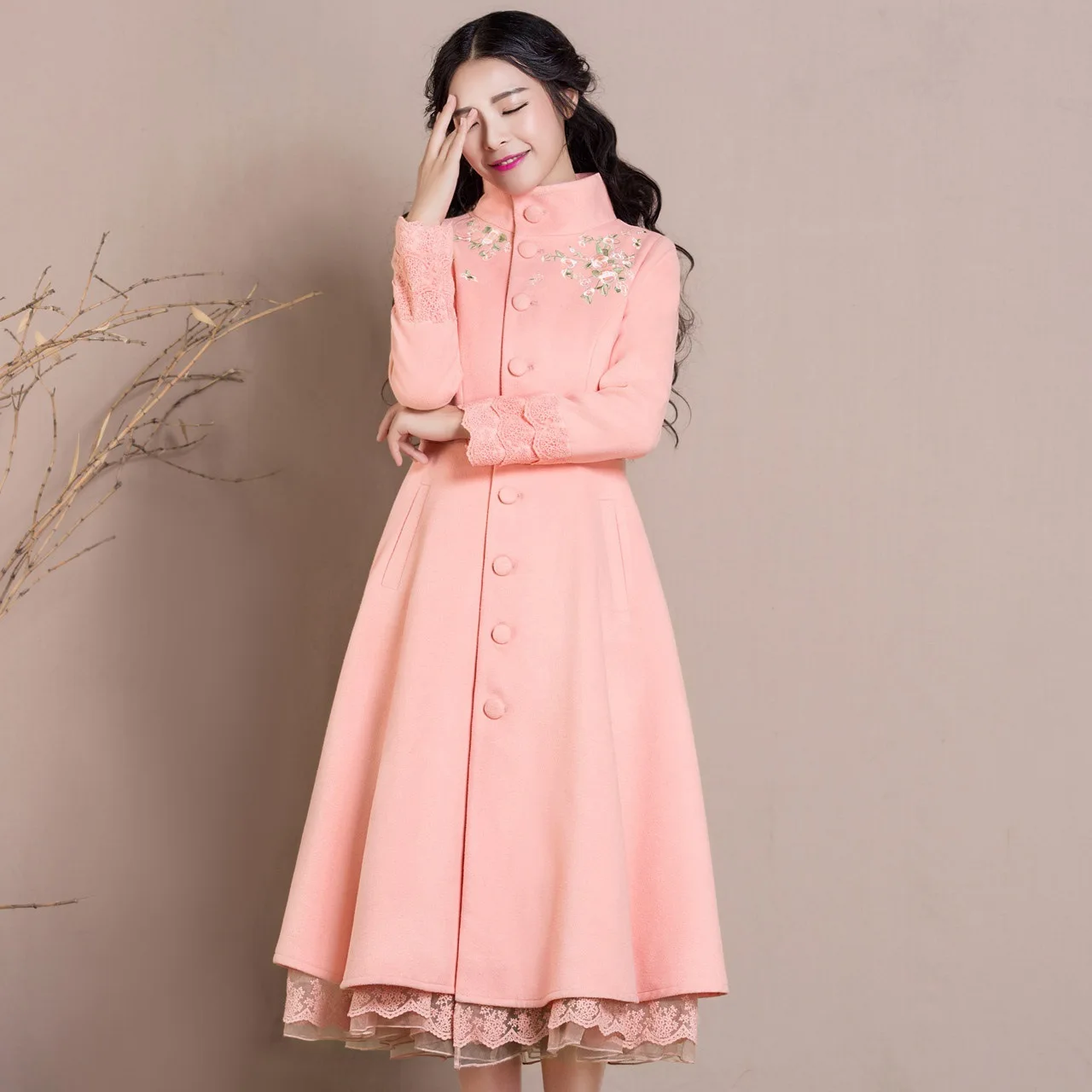 High Quality New Arrival Winter Women Embroidered Flower Long Wool
