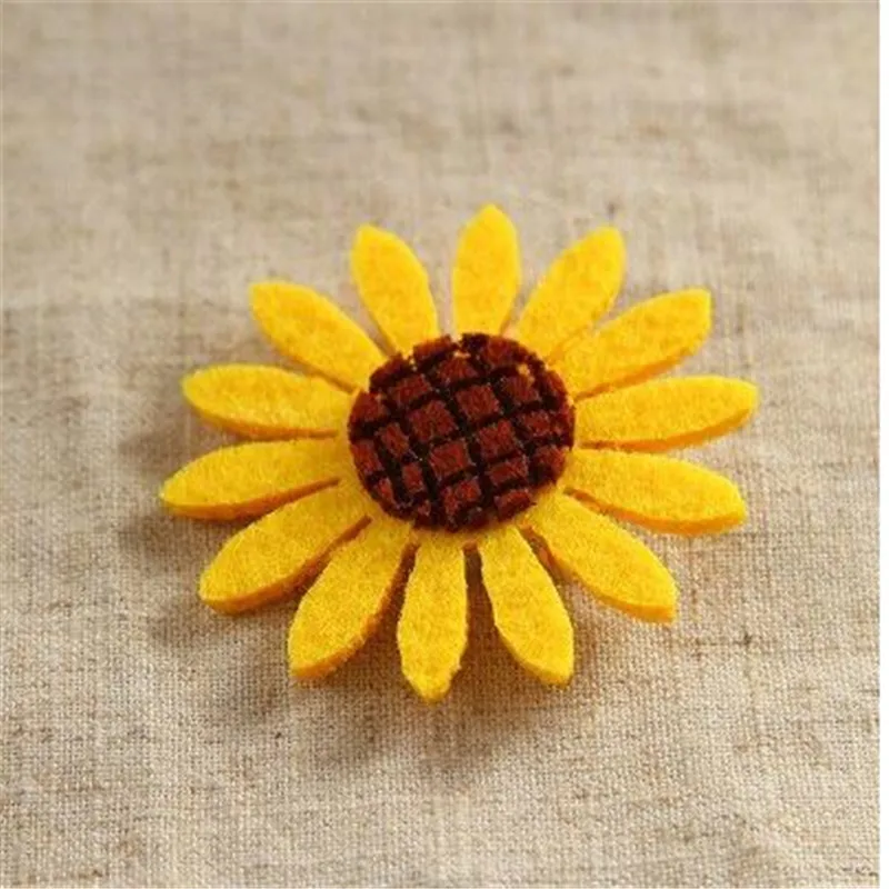 

jewelry wholesale 2019 Hot Fashion new multi - color sunflower girls brooch women badge accessories factory direct Gift