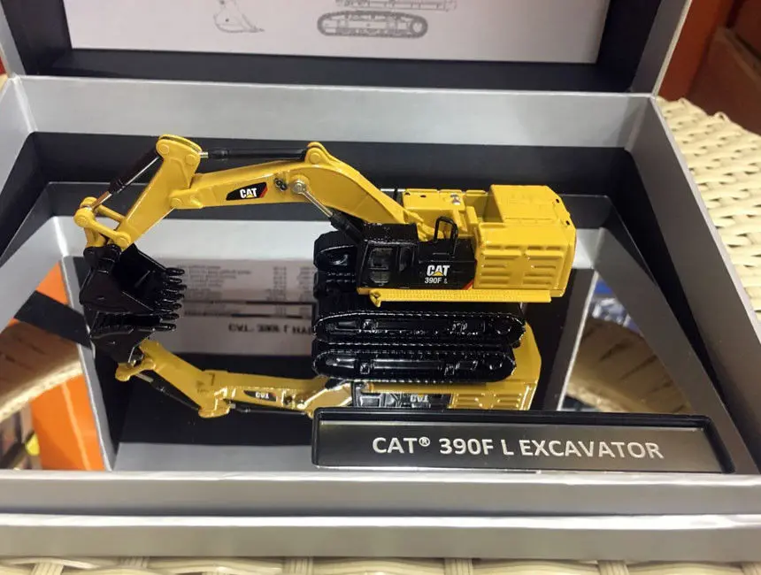 1:125 Caterpillar Cat 390F L Гидравлический Экскаватор Elite инженерной техники бренд Diecast Masters 85537 для формирования коллекций, украшения