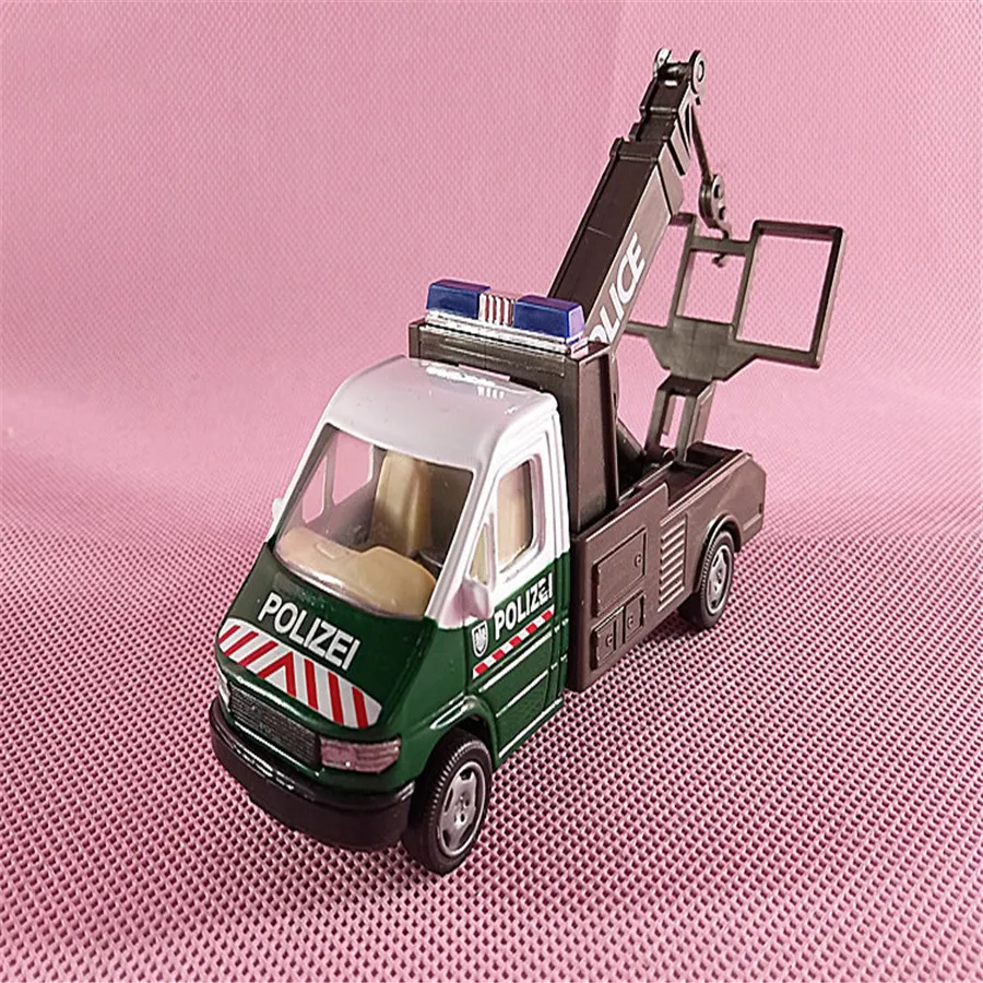 

2pcs/lot architecture model metal police car for 1/64 building kits toy