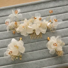 Handmade Charm Golden Artificial Silk Flower Hair Comb Bridal Hair Accessories Wedding Rhinestone Hair Clips Headpiece