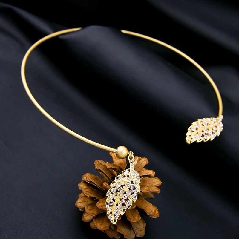 Women Necklace Torques Inlay Rhinestone Leaves Jewelry KISS ME