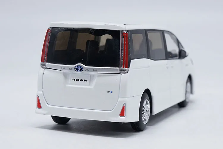 Завод 1:30 Toyota NOAH MPV Игрушечная машина из сплава игрушки для детей литой модельный автомобиль подарок на день рождения