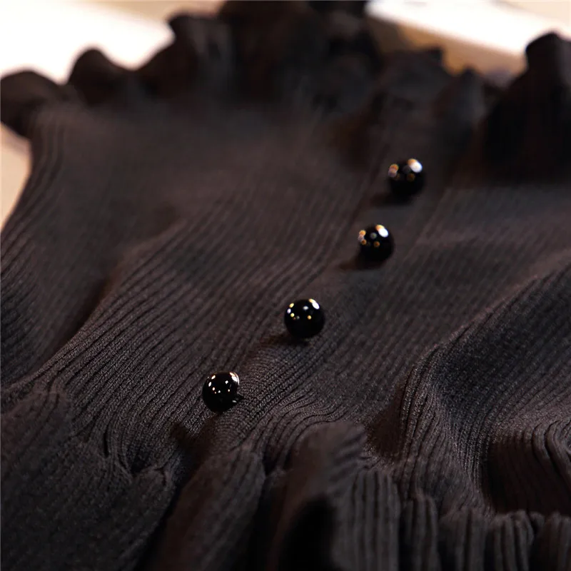 New Autumn Chi Knitted Women's Tank Top Slim Pearl Button Vintage Girls Cropped Female Women Tanktops t shirt Clothing (1)