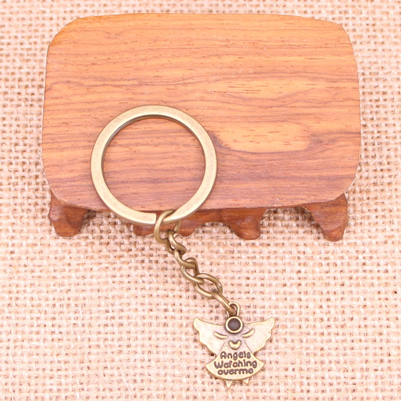 

New Fashion Keychain 20x19mm guardian angel watching over me Pendants DIY Men Jewelry Car Key Chain Souvenir For Gift