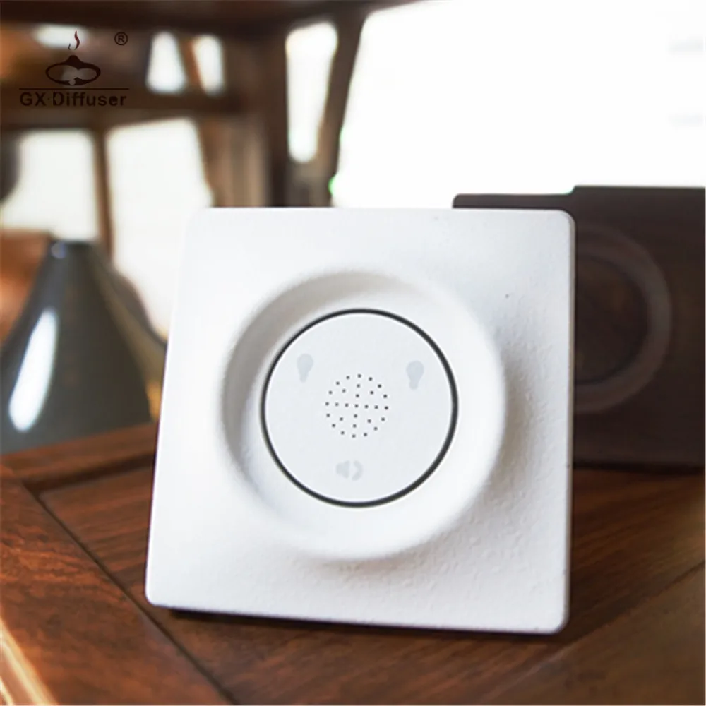 How to switch on a smart watch voice