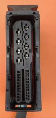 Автомобильный разъем FORA6 A4 S6 S7 S8 A8L SQ5 Q7 RS5 RS6 RS7 A7 насос ABS заглушка разъема б/у