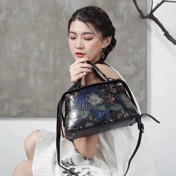 

Luxury Embossing Flower Designer Girls Small Pillow Bag Handbag Top Grain Cow Leather Elegant Ladies Single Cross Shoulder Bag