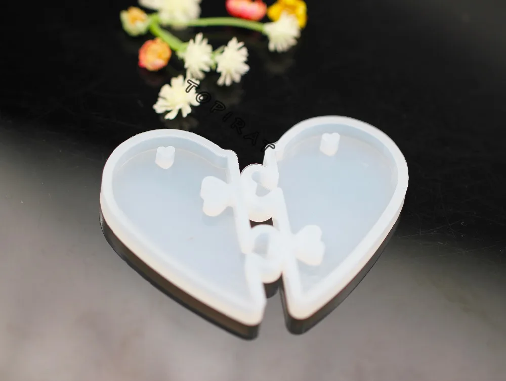 

1PCS Love Locks for Lovers Pendant Liquid Silicone Mold DIY Resin Jewelry Mold For Epoxy Resin UV Resin Mold