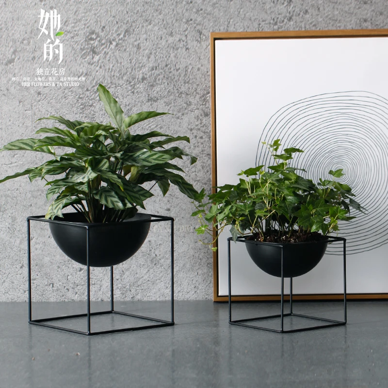 Hitam Meja Tahan Air Kubus Logam Bunga Pot Tanaman Pergola