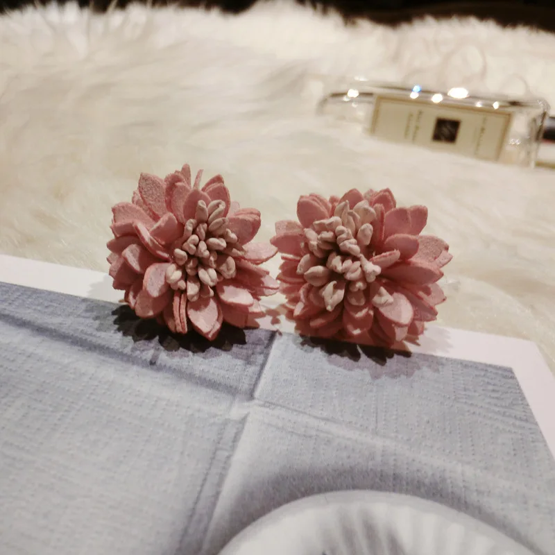 Корейский замши стороне двойной цветок имитация жемчуга Серьги-гвоздики Модные украшения Серьги для Для женщин Pendientes Brincos подарок