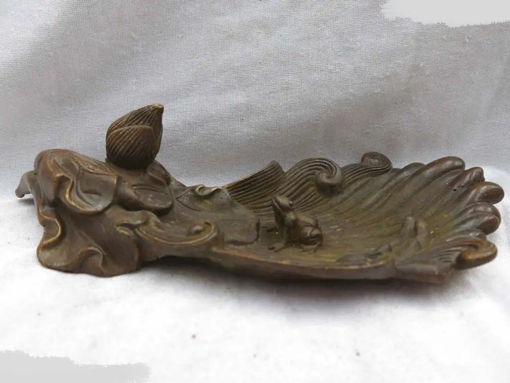 

DS China bronze Copper carved beautiful pen stationery lotus leaf frog inkstone