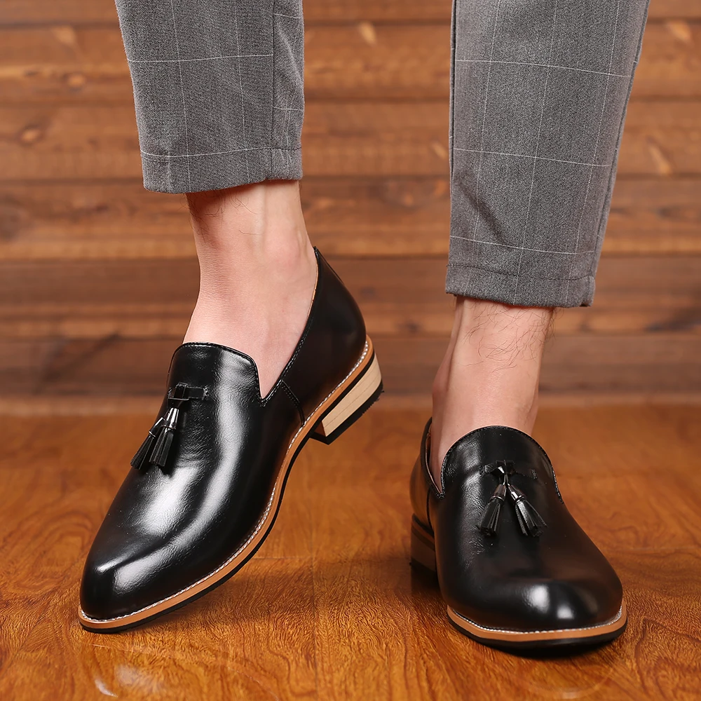 Men Dress Shoes Gentlemen British style Paty Leather Wedding Shoes Men Flats Leather Oxfords Formal Shoes