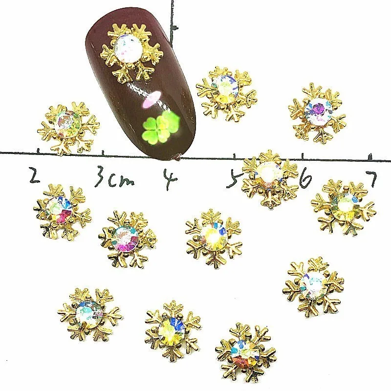 10 снежинки Дизайн ногтей 3d-сплав украшение очаровательные ногти со стразами украшения Deco Noel белый алмаз женский зимний стиль Маникюр - Цвет: Золотой