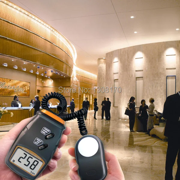 2-innovative-life-Lux-Light-Meter-LX-1020B-Application