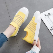 Женская обувь; новая обувь на плоской подошве; летние модные дышащие женские сандалии; повседневная обувь белого цвета в сеточку для студентов; Прочные кроссовки