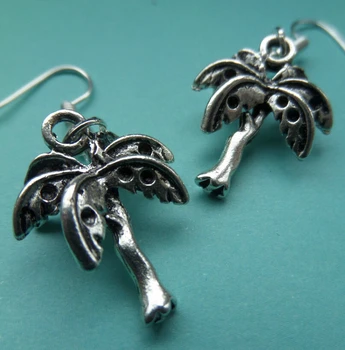 

Hot 50Pair/lot Vintage Silver Lovely Palm Tree Charm Pendants Drape Earring Fashion Women Jewelry Accessories Unique Gifts S233