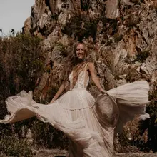 Обнаженные Свадебные платья цвета шампанского с глубоким v-образным вырезом причудливые Boho Dreamy свадебные платья сексуальные пляжные платья Vestido De Noiva