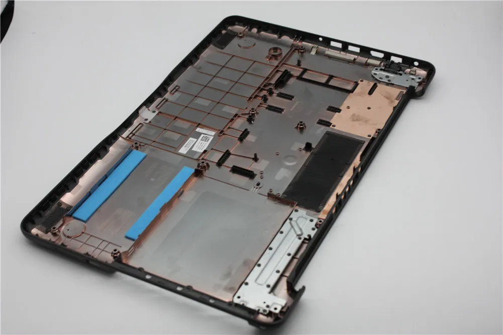 Новый и оригинальный чехол для ноутбука DELL INSPIRON 15 5564 5565 5567 черная Нижняя основа