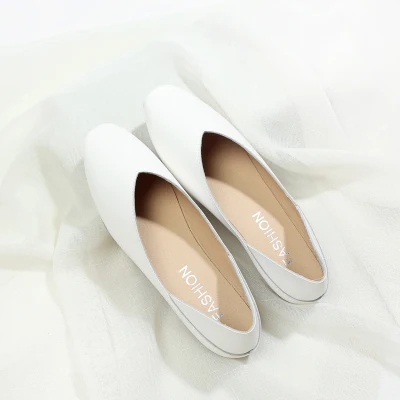 Новинка; корейская модная удобная обувь на плоской подошве; обувь в стиле ретро с закрытым носком - Цвет: Белый