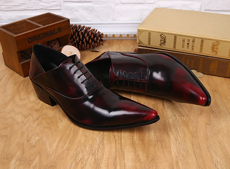 Homens Negócios Alto Apontou Lace Mens Handmade Patente Couro Salto Escondidos Clássico Sapatos Up Para Oxford Femininos De Toe Vestido HT7HA