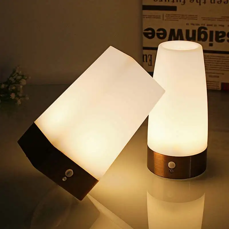 Wireless PIR Motion Sensor Lamp Battery Hallway Table LED Night Light