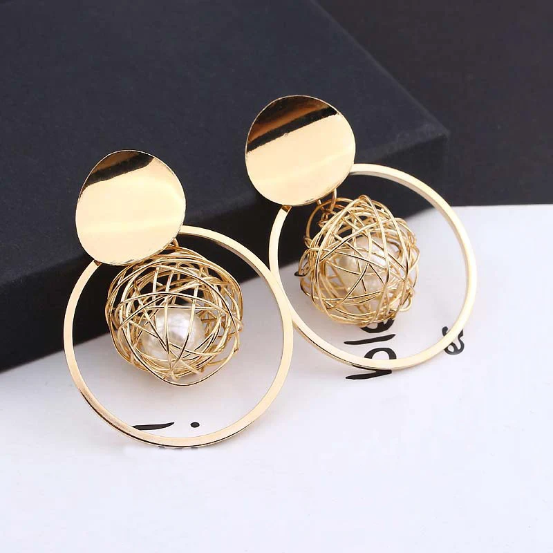

LNRRABC Hot 2018 New Gold color Round earrings for women Hollow Ball Pearl Geometric female drop earrings fashion jewellery