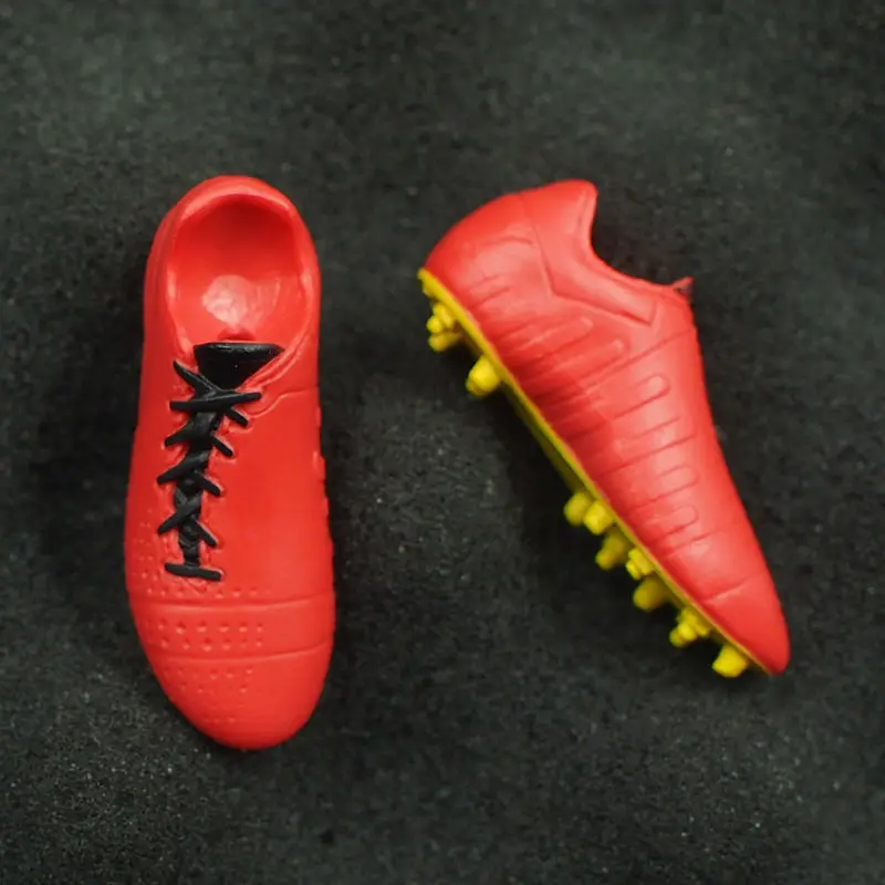 size 14 men's soccer cleats