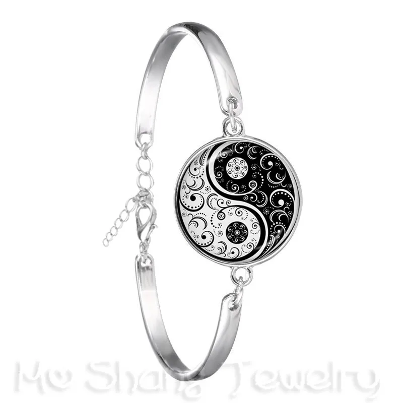 

YinYang Bracelet Black And White Flower Symbol Silver Plated Bangle Natural Rustic Symbolizing Harmony Creative Gift