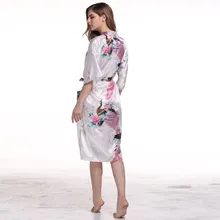 Новое Женское атласное кимоно; наряд с цветочным рисунком для подружек невесты; халат с павлином для невесты; длинное кимоно; халат; вечерние платья для невесты; подарок