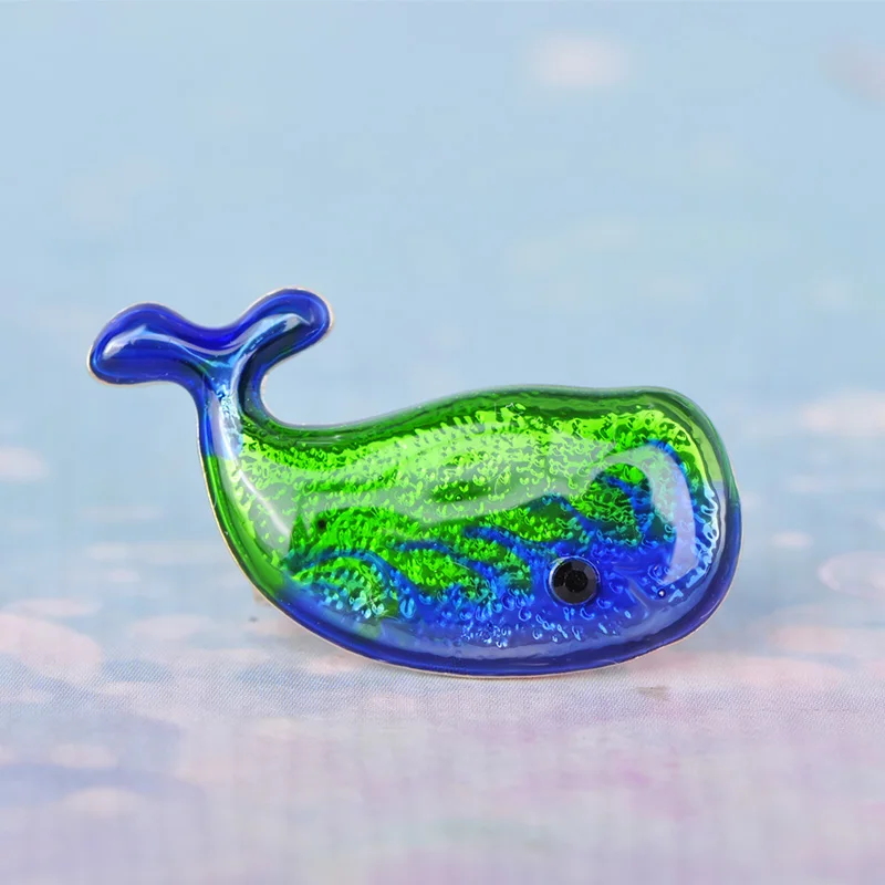 

Madrry Cute Small Eyes Whale Shape Brooches Green Enamel Jewelry Women Kids Dress Suit Sweater Lapel Pins Daily Accessories Gift