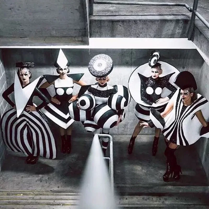 white stripes costume (2)
