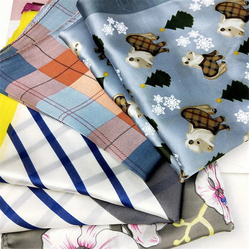 LEAYH 70*70cm Simulated Silk Square Scarf Woman Small Bandanas Multifunction Hair Scarves Fashion Neckerchief Decorative