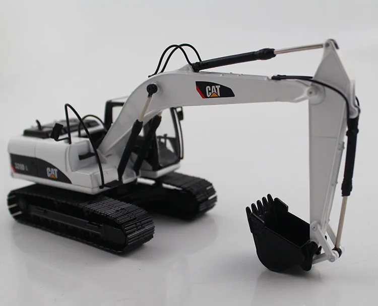 

1:50 CAT320D Hydraulic Excavator with white toys