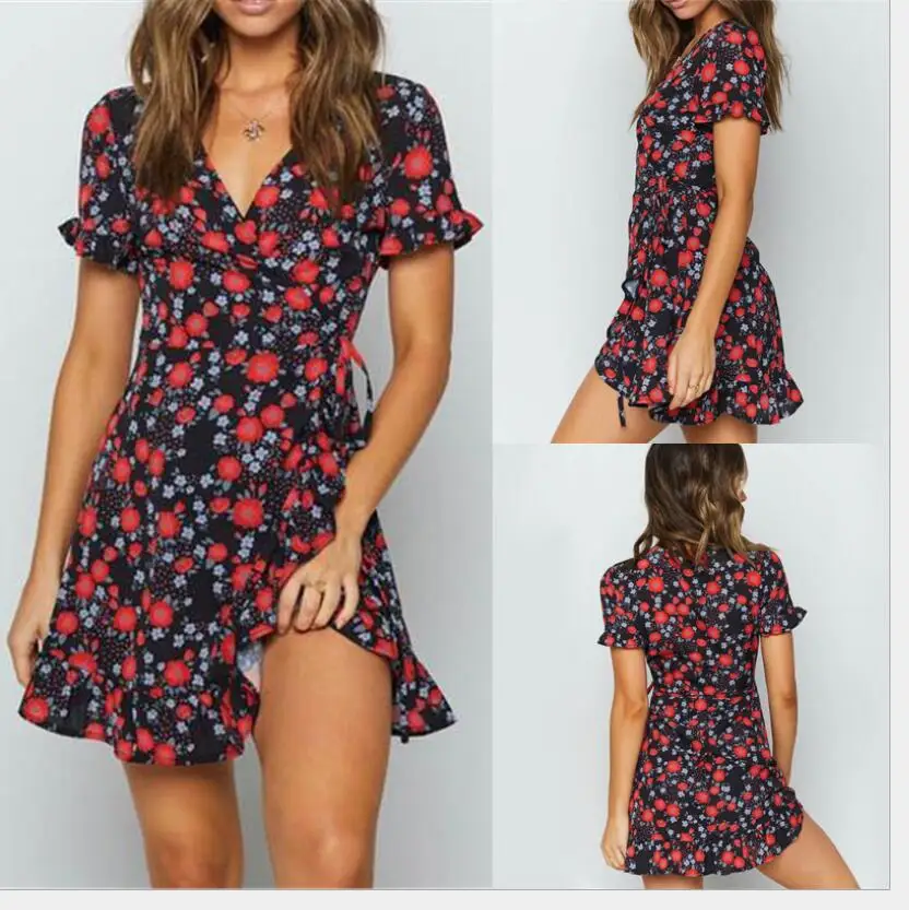 

2019 European and American vintage flower print v-neck high-waisted belt irregular dress7649