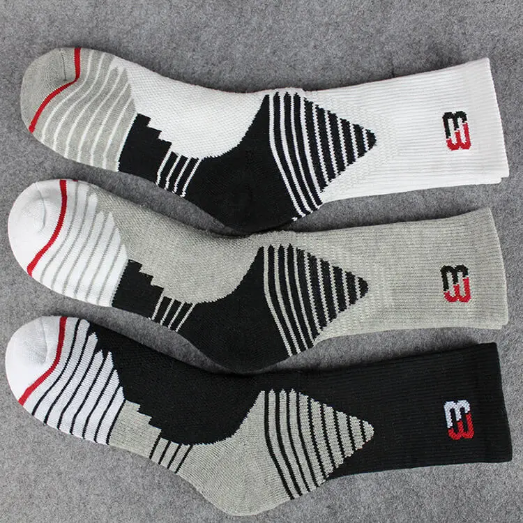 

3 Pairs Men's Sport Socks Crew Skating Basketball Ankle Sock Sport Socks 7-12 Cycling Bowling Camping Hiking Sock 3 Colors