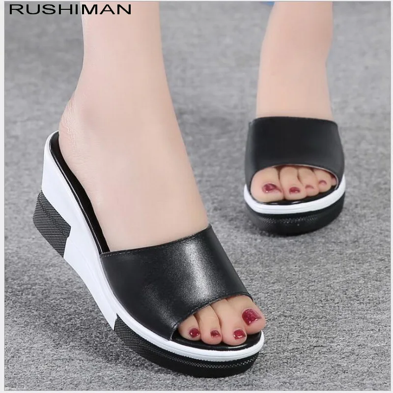 trendy platform preparation fashion slippers