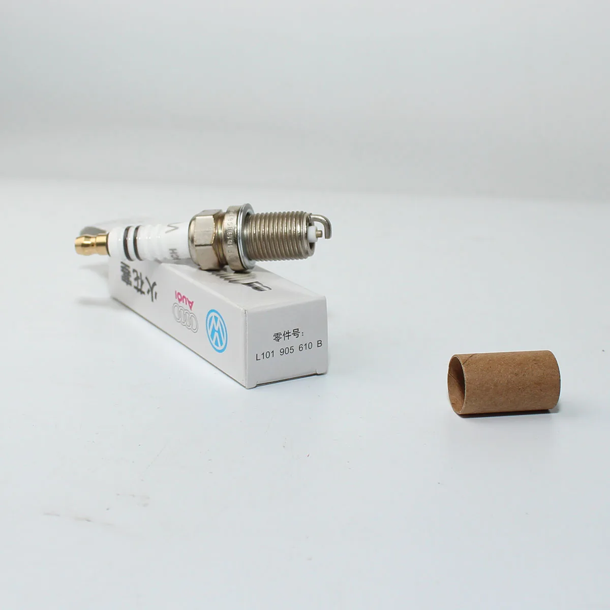 1 шт. OEM Свеча зажигания 101 905 610 B для VW Passat B6/B7 Jetta Golf MK5 Caddy Eos Touran 101905610B|plug|plug sparkplug t |