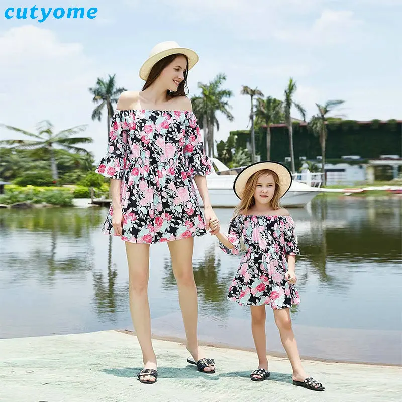 

Mother Daughter Family Matching Outfits Off Shoulder Floral Dress Summer Girl Women Mom And Me Loose Dresses Sundress Clothes