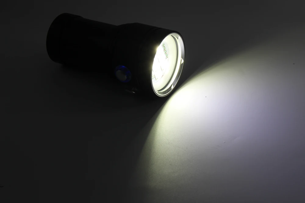 Bateria à Prova Luz de Mergulho de Vídeo Branco + 4x Lumens Subaquático Vermelho 4x uv - Azul Luz 18650 Dwaterproof Água Tocha 8000 Led 6 17 High Quality Luzes e Iluminação