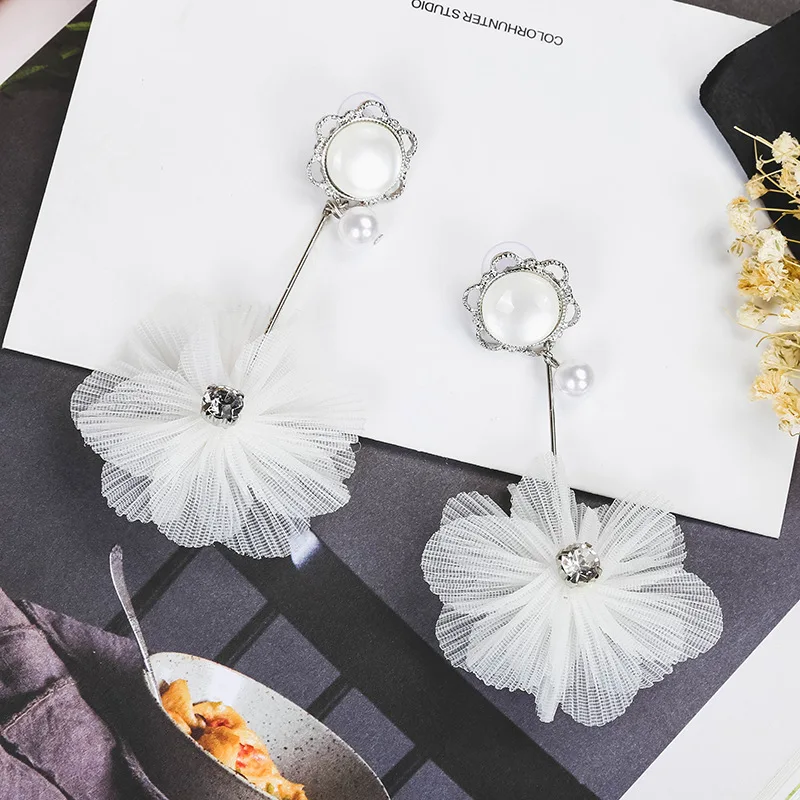 

Seblasy Long Flower Pearl Dangles Earrings For Women Silver Color Hollow Crystal Gentlewoman Pendants Earrings Jewelry Gift