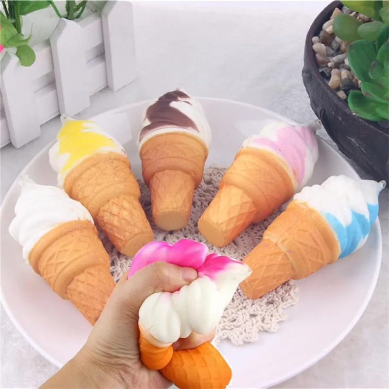 Oyuncak squishies мягкие антистресс 10 см Мороженое Моделирование торт медленно поднимающийся Мобильный телефон ремни Хлеб игрушки телефон цепь ремень 5 - Цвет: Random color