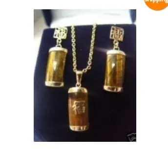 

Exquisite pretty jades necklace earrings set