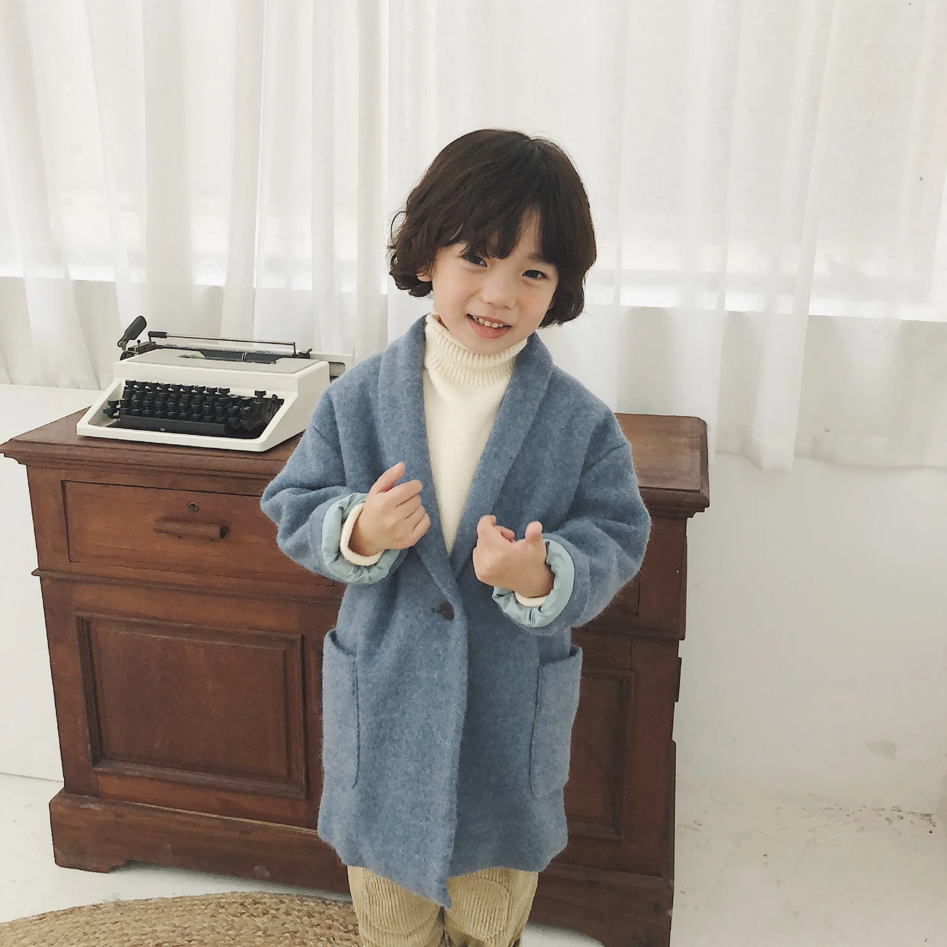 Детская одежда г., Новое поступление, зимние шерстяные пальто для мальчиков и девочек модные детские однотонные Длинные куртки одежда для малышей Верхняя одежда для малышей
